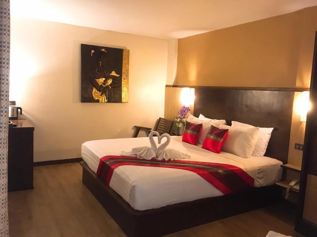 Double or Twin Room with Swimming Pool Access — BB Mantra Boutique Hotel